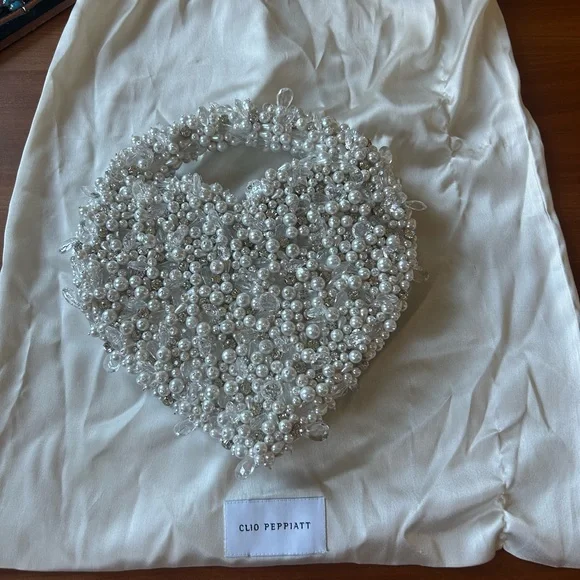 Clio Peppiatt Beaded Heart Purse - Ivory - Picture 3 of 6